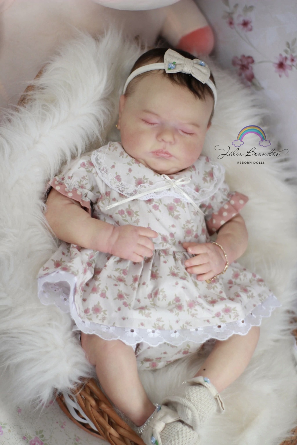 Bebê Reborn Kit Tessa vista 3