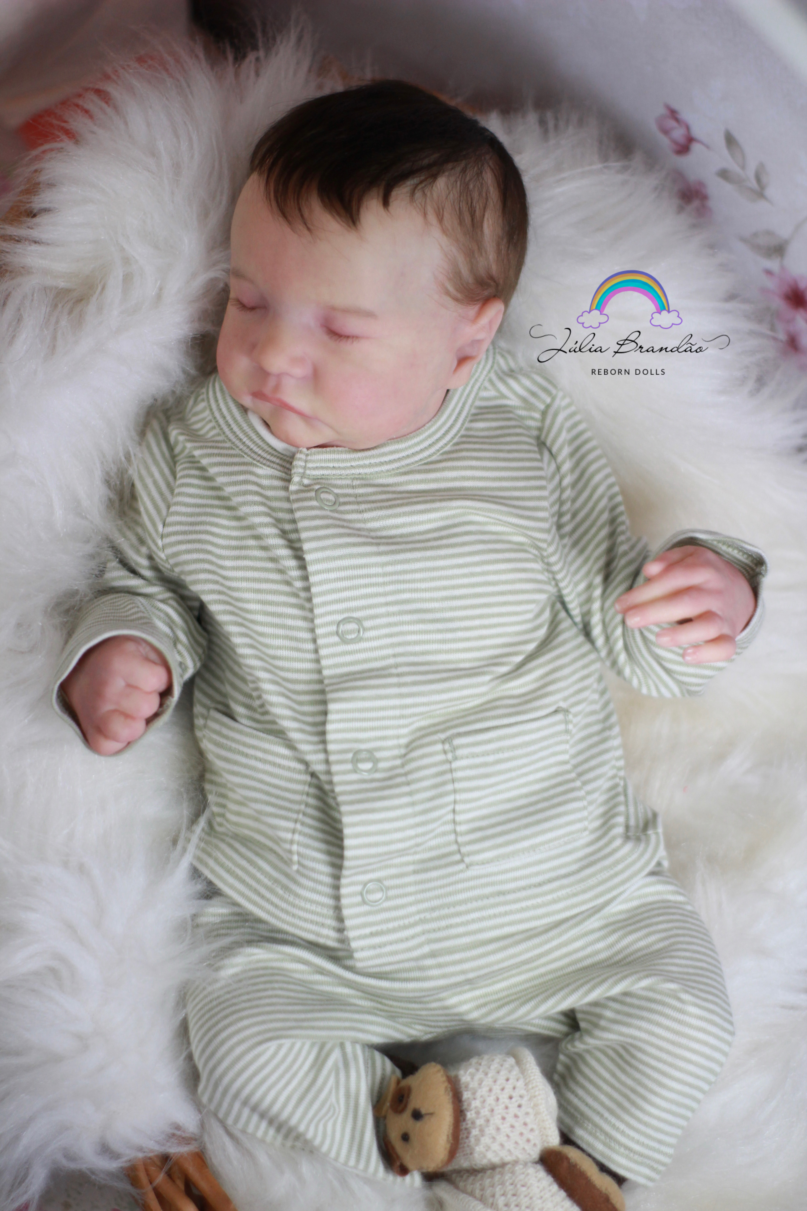 Bebê Reborn kit Levi menino vista 3